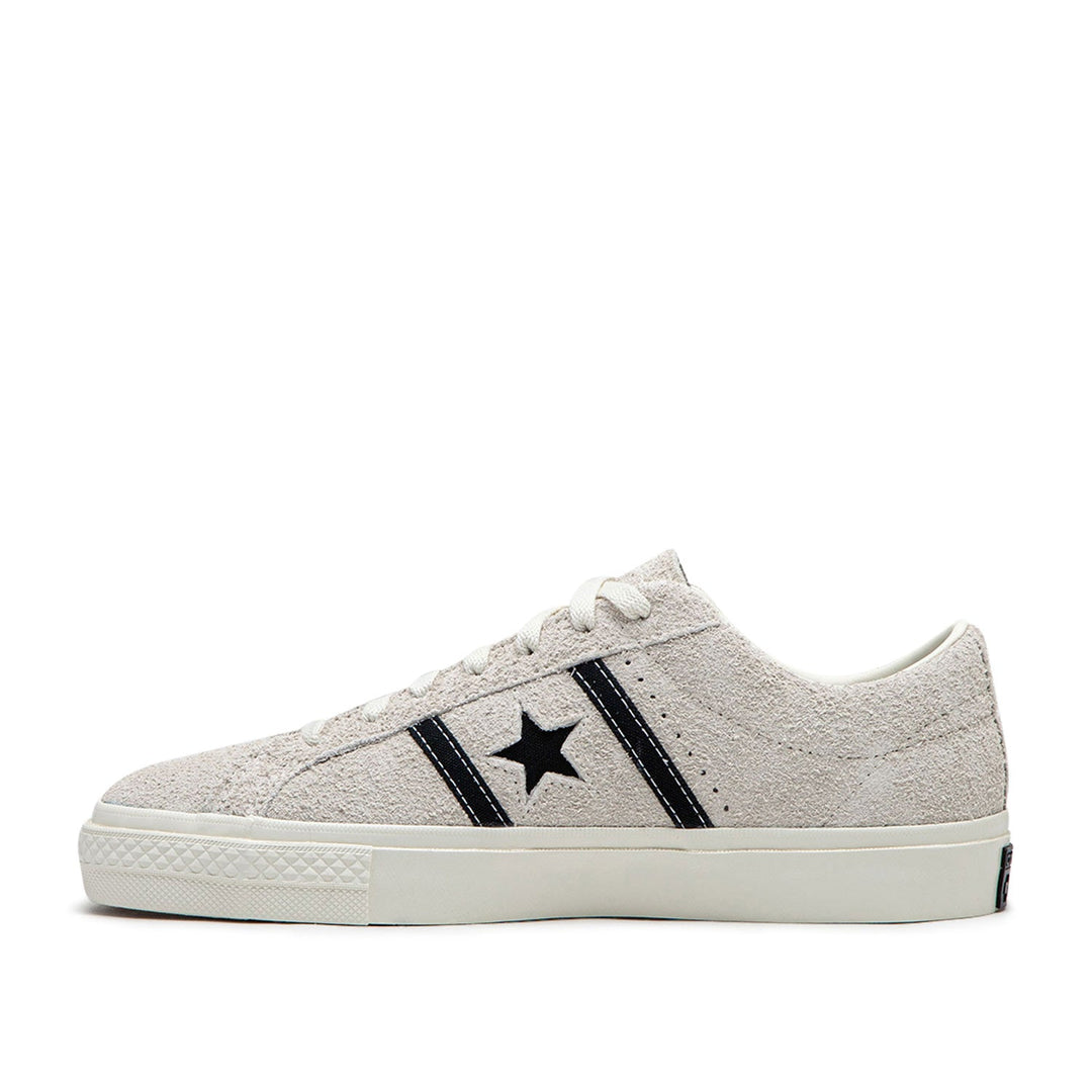 Converse One Star Academy Pro Suede (Creme / Schwarz)