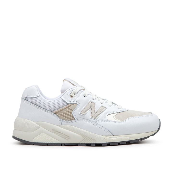 New Balance MT580VTG (White / Beige)